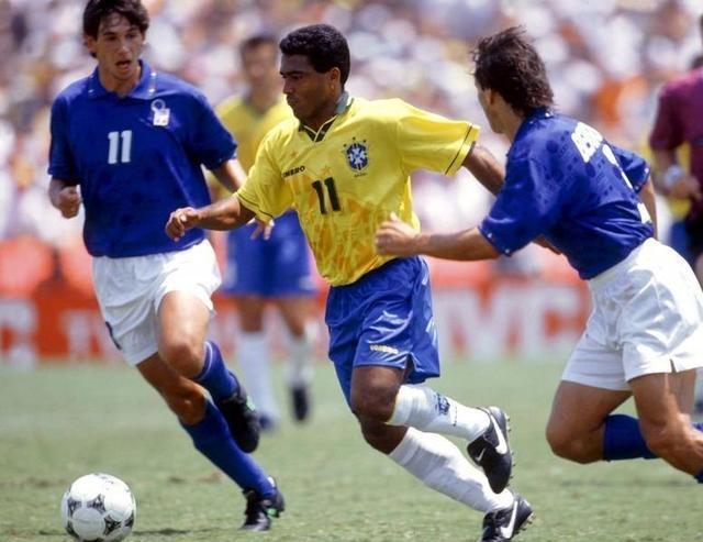 攻守兼备的 攻守兼备的