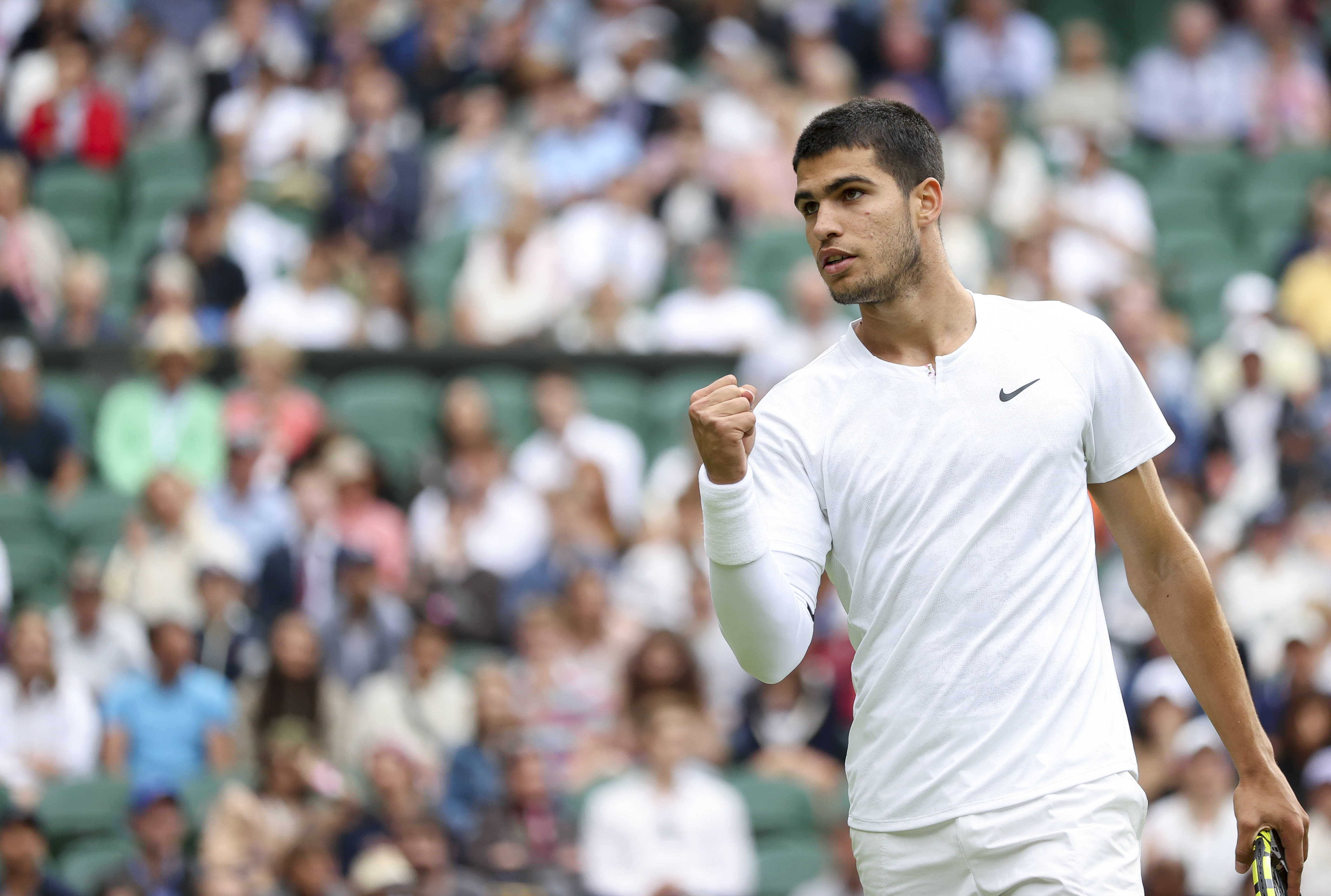 在防守端 在防守端