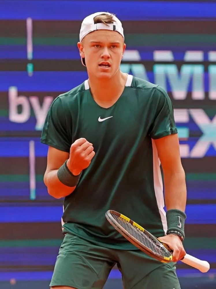 际赛场上绽 际赛场上绽